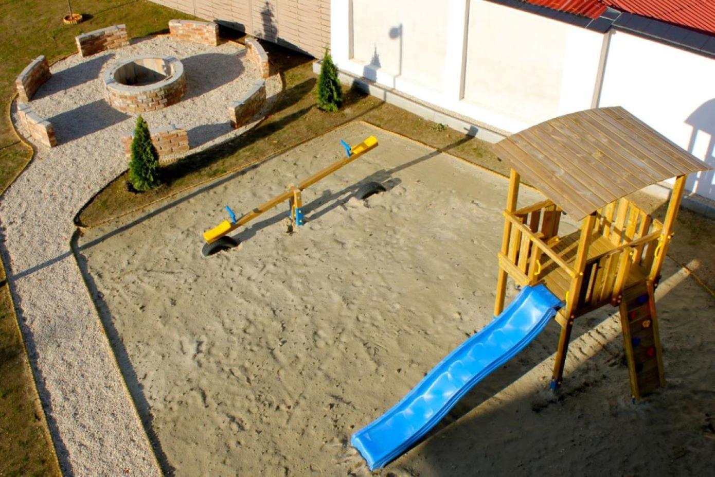 Zafir Apartman Sárvár Buitenkant foto