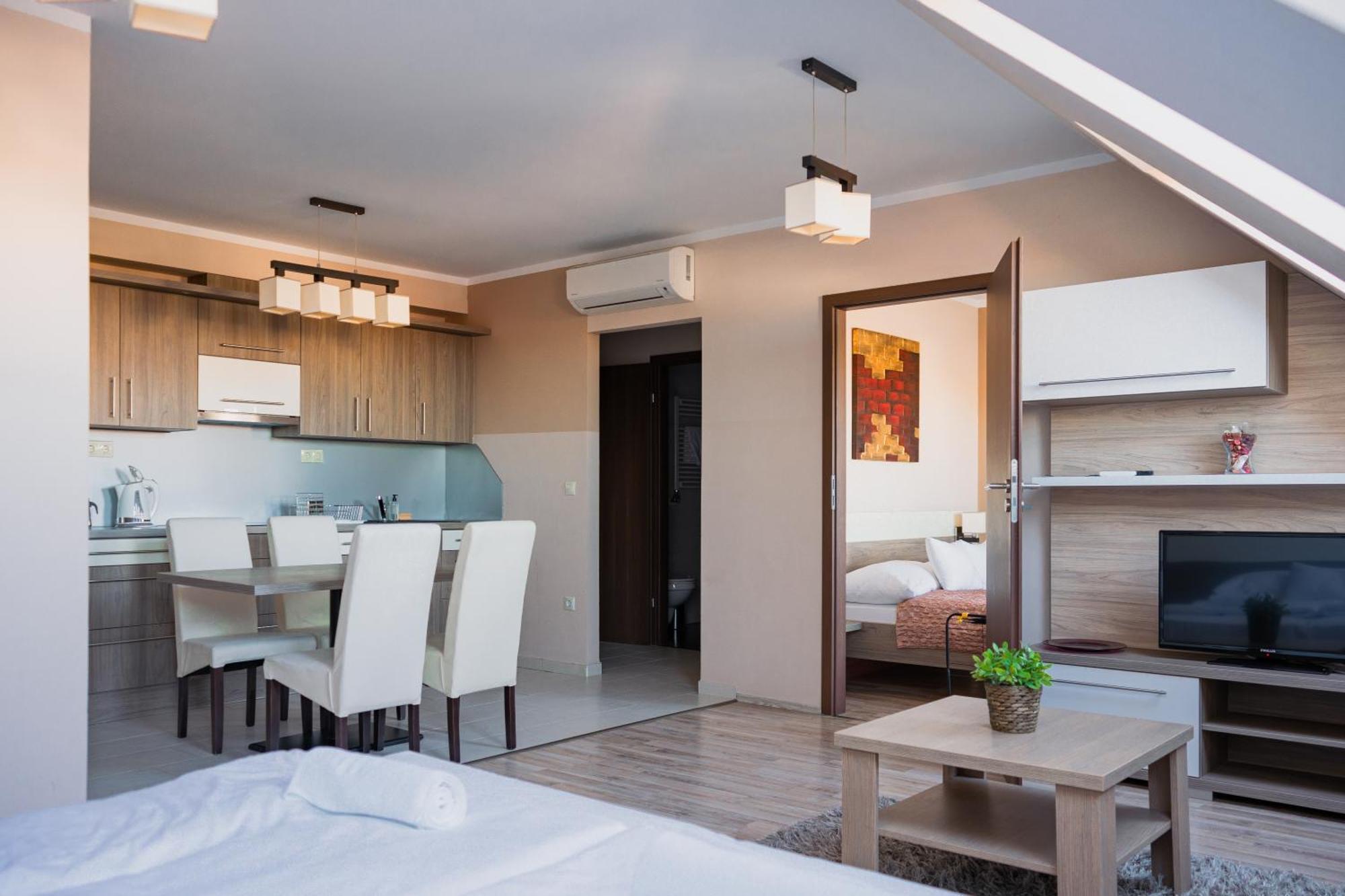 Zafir Apartman Sárvár Buitenkant foto