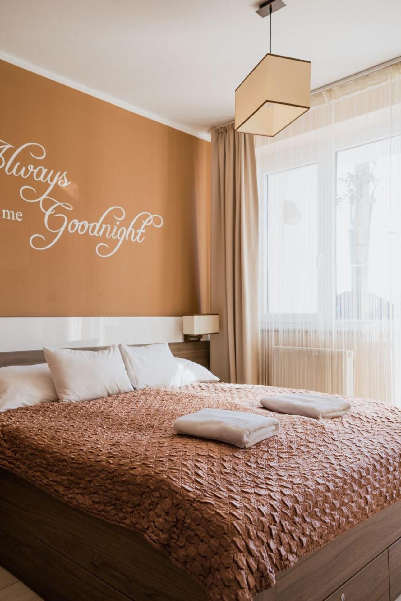 Zafir Apartman Sárvár Buitenkant foto