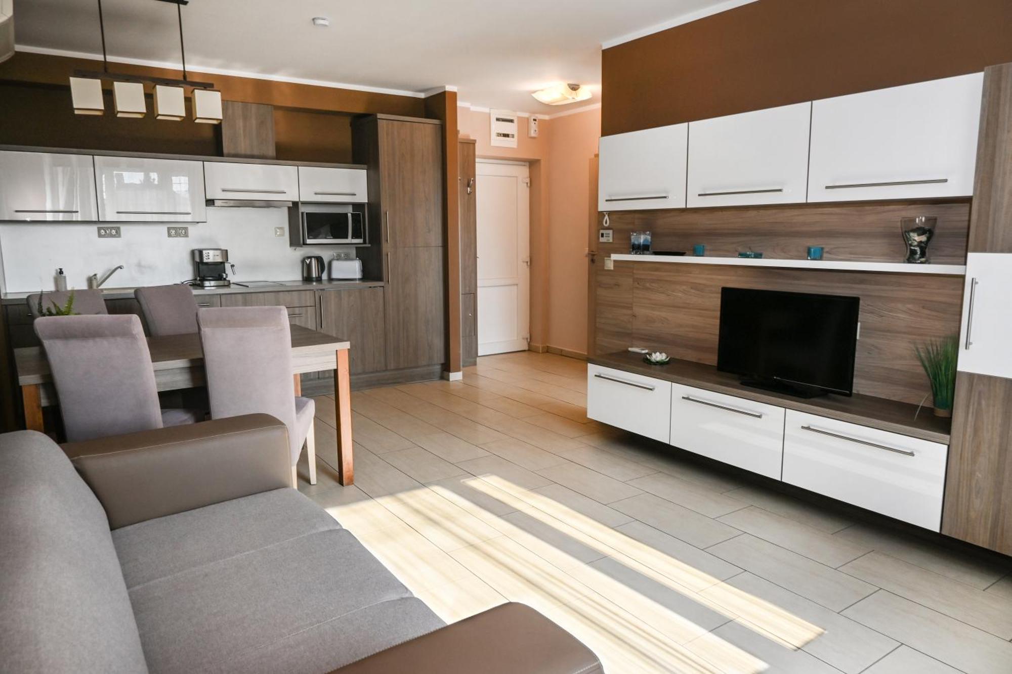 Zafir Apartman Sárvár Buitenkant foto