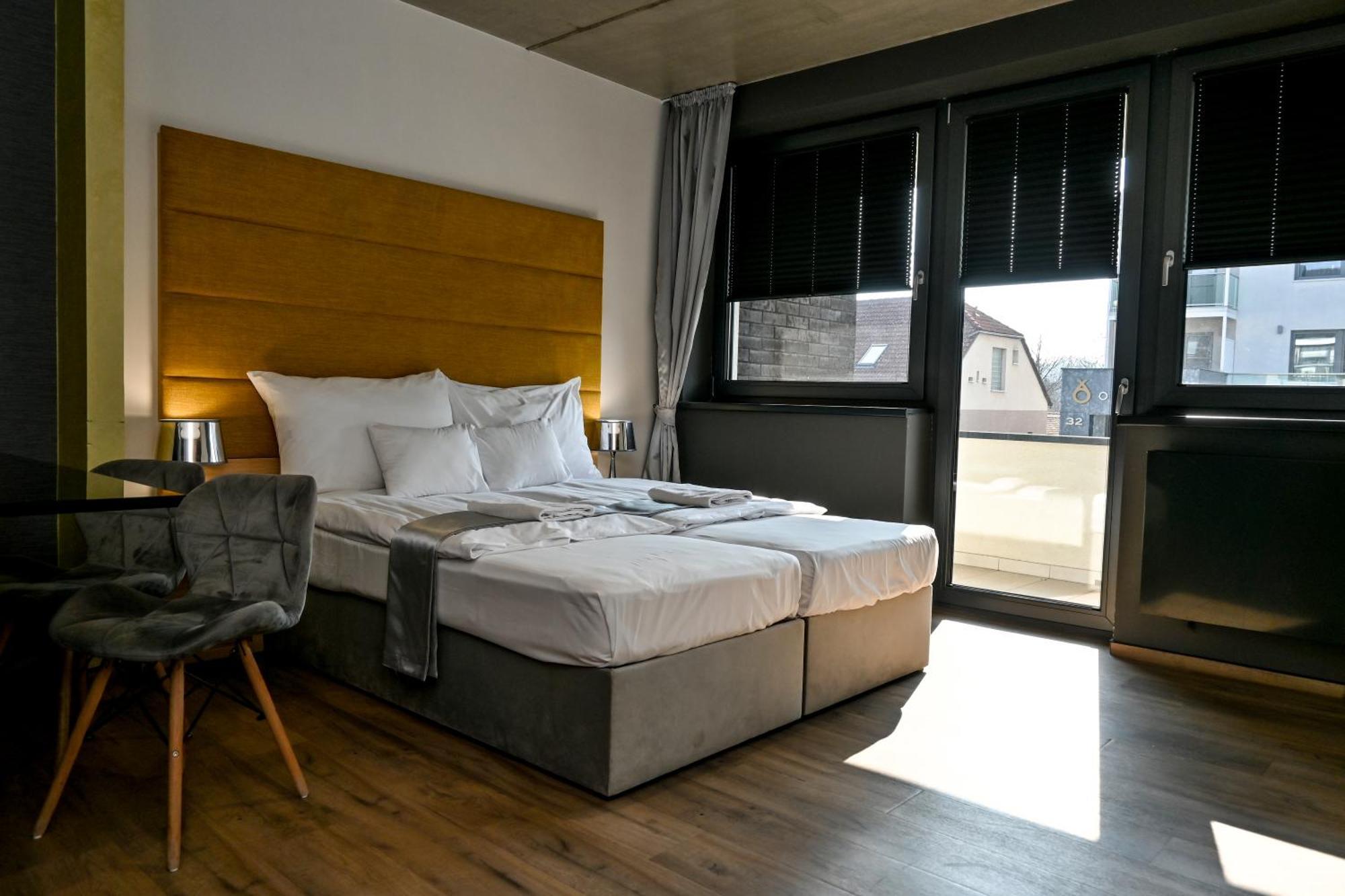 Zafir Apartman Sárvár Buitenkant foto