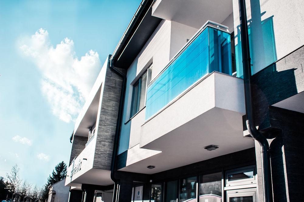 Zafir Apartman Sárvár Buitenkant foto
