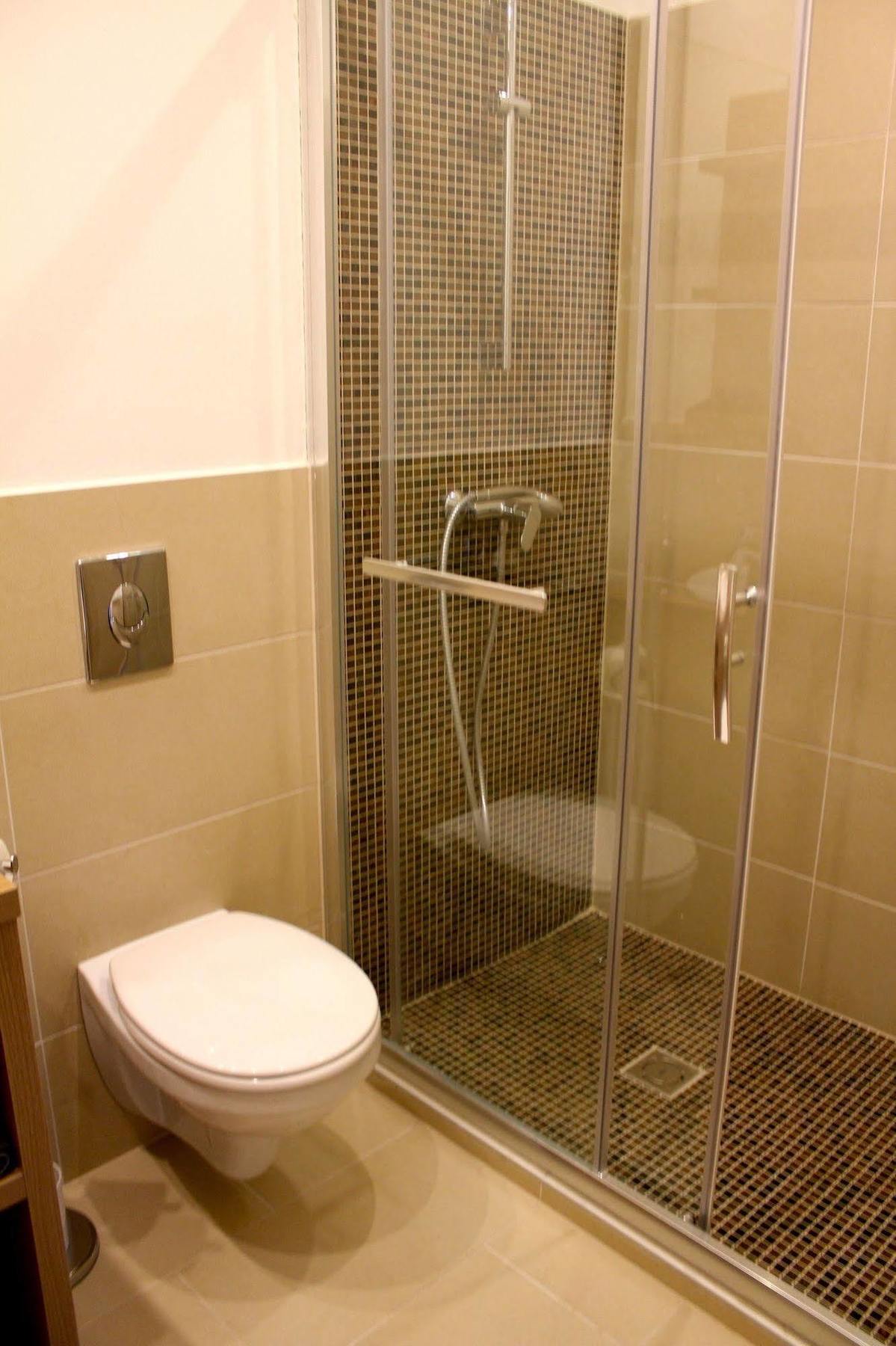 Zafir Apartman Sárvár Buitenkant foto